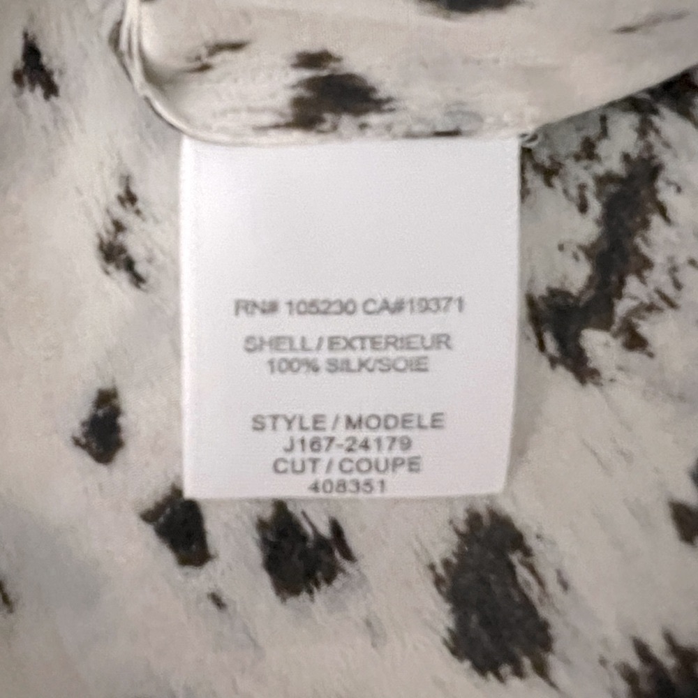 Joie Snow Leopard Print Silk Purine Blouse in New Moon, Size Small - Picture 8 of 9